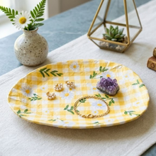 Load image into Gallery viewer, Hand-Painted Daisy & Yellow Gingham Paper Mache Trinket Dish