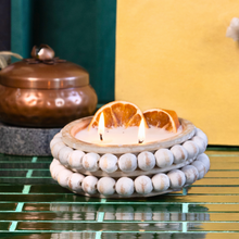 Load image into Gallery viewer, Farmhouse candle - Orange & Cinnamon Soy wax scented candle