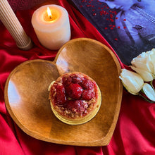 Load image into Gallery viewer, Heart-Shaped Snack Plate