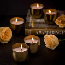 Load image into Gallery viewer, The Snow is Melting in a Golden Cup - Petit Soy wax Scented candle