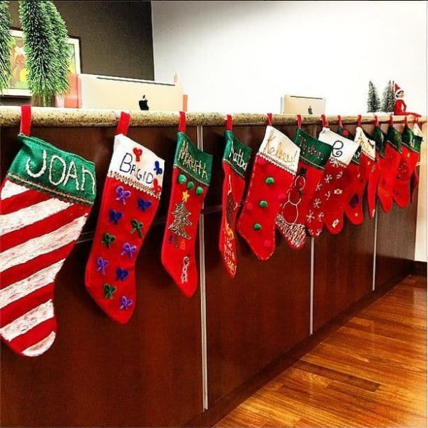 How To Decorate Your Office This Holiday Season?