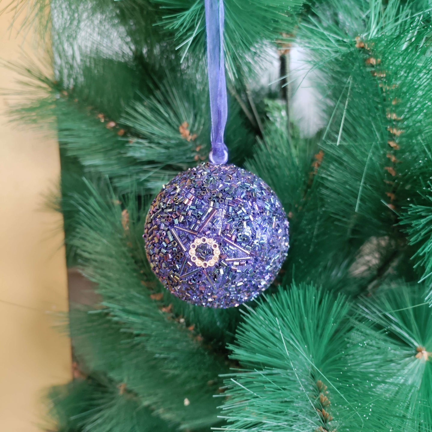 Sapphire Spark – Handcrafted Blue Beaded Christmas Ornament