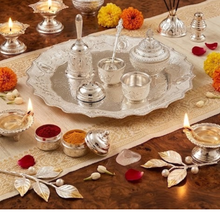 Load image into Gallery viewer, Premier Aesthetic Modern Indian Pooja Thali Set. (7-Piece Festive Gift Combo)
