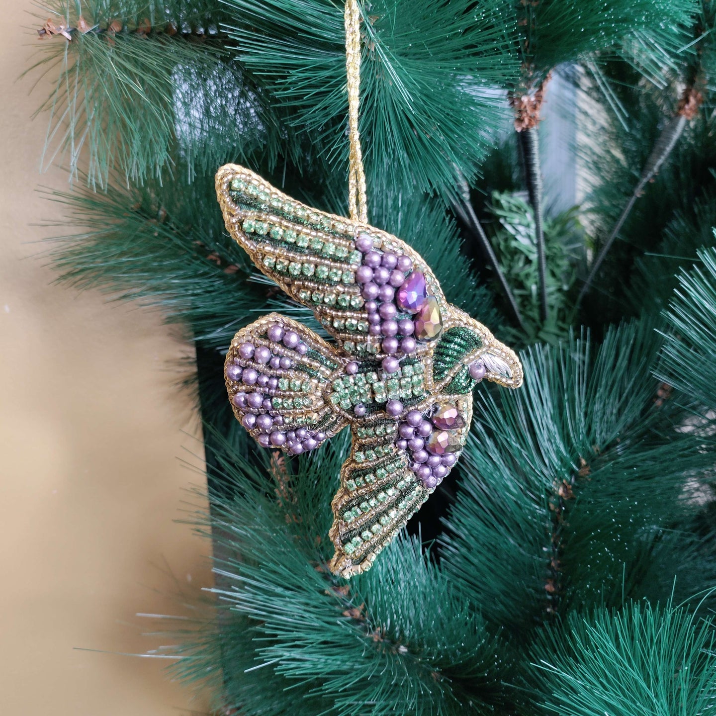 Wings of Wonder – Handcrafted Beaded Bird Christmas Ornament