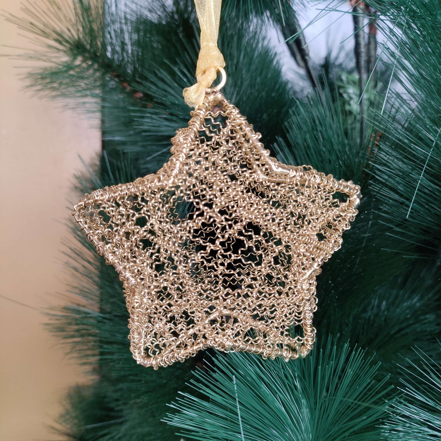 Golden Orbit– Star Christmas Ornaments