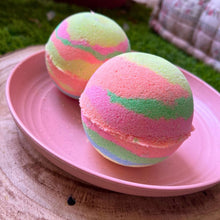 Load image into Gallery viewer, Fresh Lily Fragrance Motley Bath Bomb
