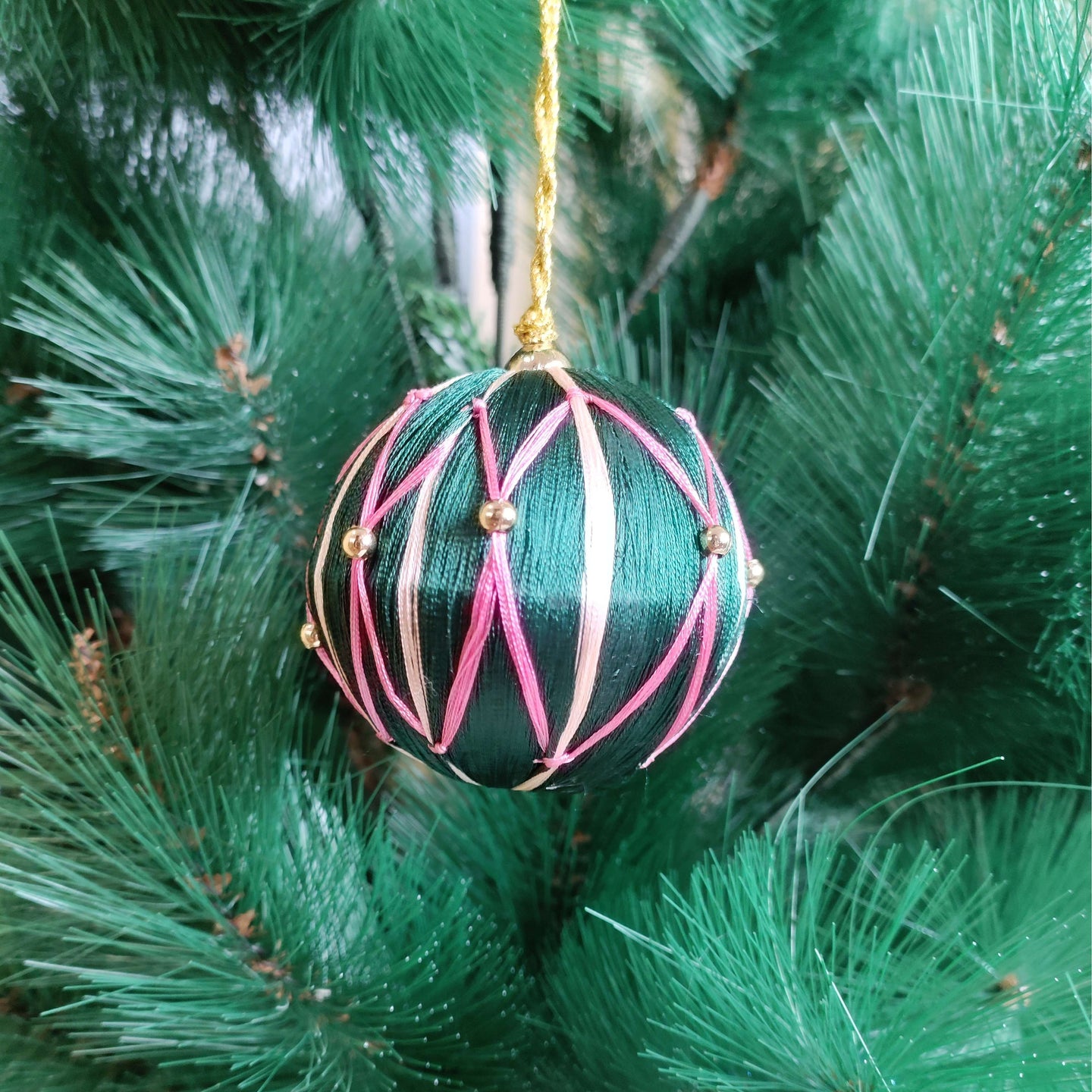 Verdant Threads– Green Ball Handrafted Christmas Ornaments