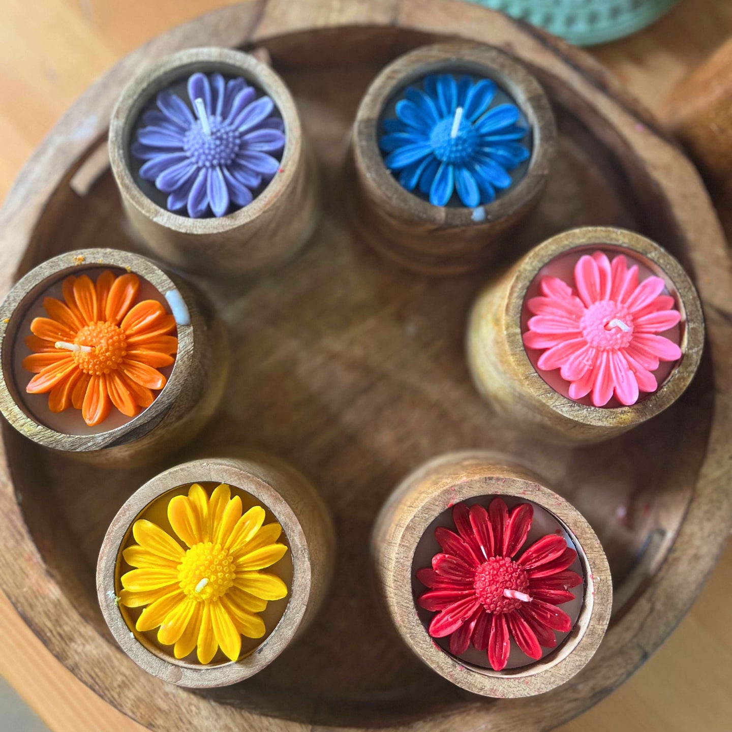 Hand-poured Soy Candles in Natural Wood - Jasmine