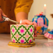 Load image into Gallery viewer, Zahra- Handpainted &amp; Scented Soy Wax Candle
