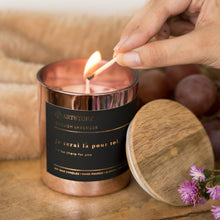 Load image into Gallery viewer, Soy wax scented candle set of 2 - Oudh Kalimat  &amp; Lavender En Rose

