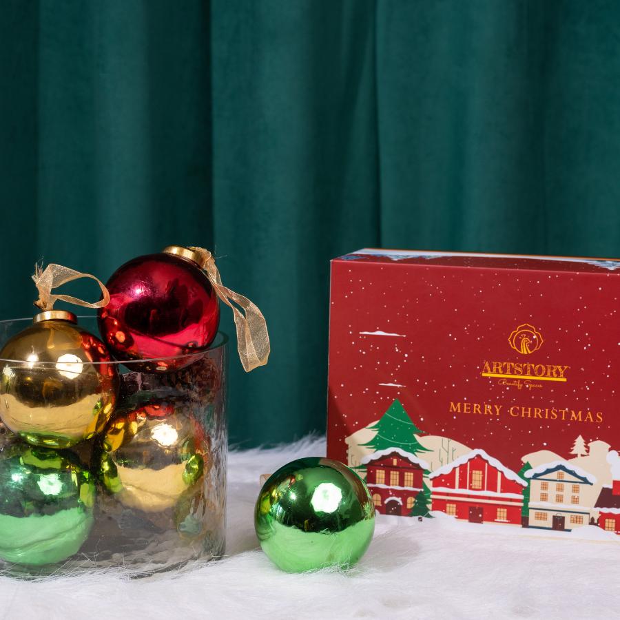 Pack of 6 Metallic Glass Christmas balls with gift box